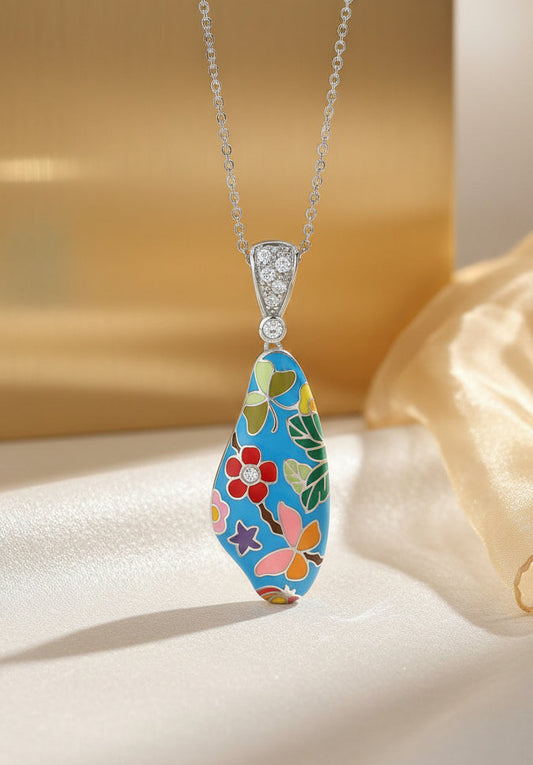 Flutterby Pendant