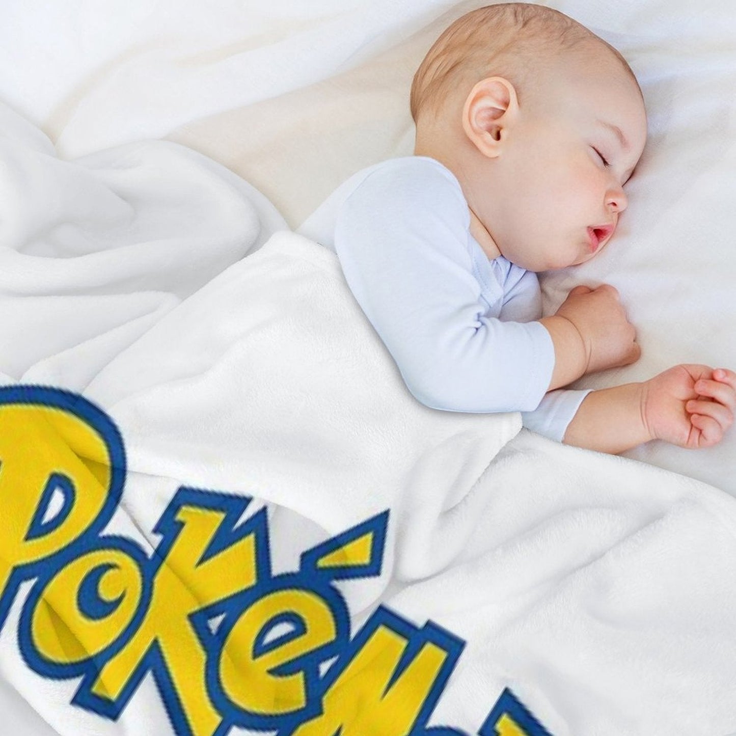 Pokémon Red Ball Throw Blanket
