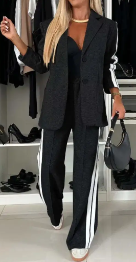 Lara Stylish Blazer Set