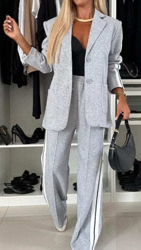 Lara Stylish Blazer Set