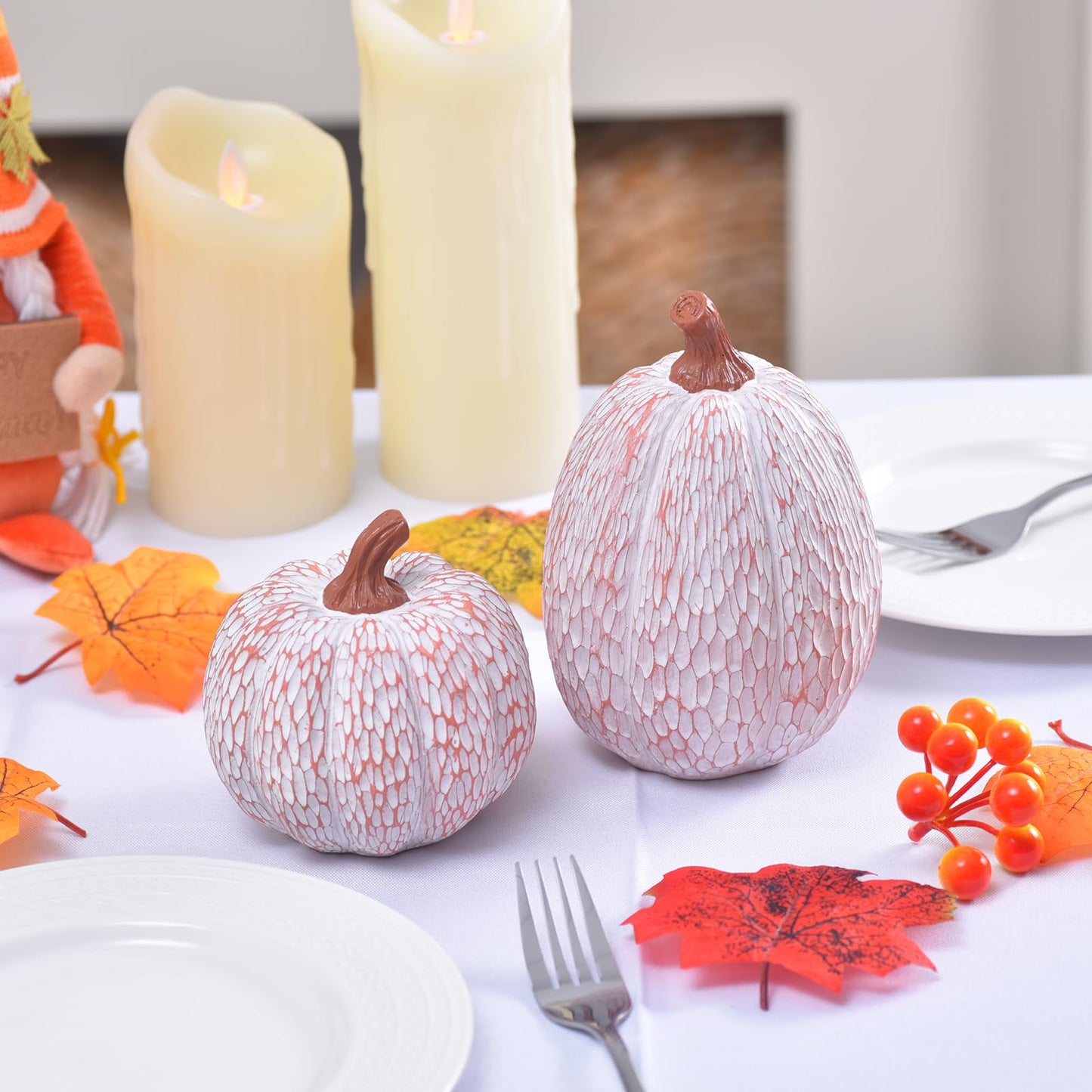 2PCS White Resin Pumpkins