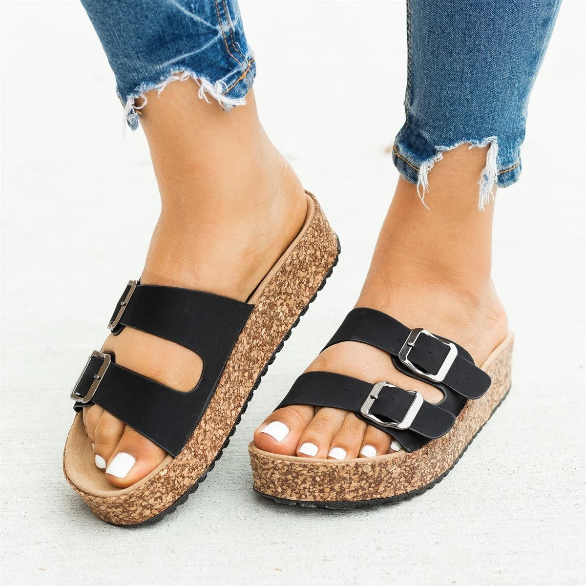 Thick-Soled Roman Sandals with Belt Buckle