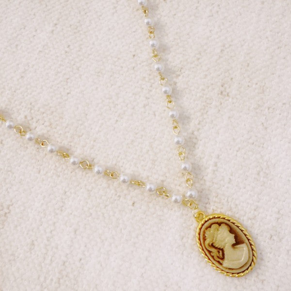 Vintage Pearl Chain Cameo Pendant Necklace