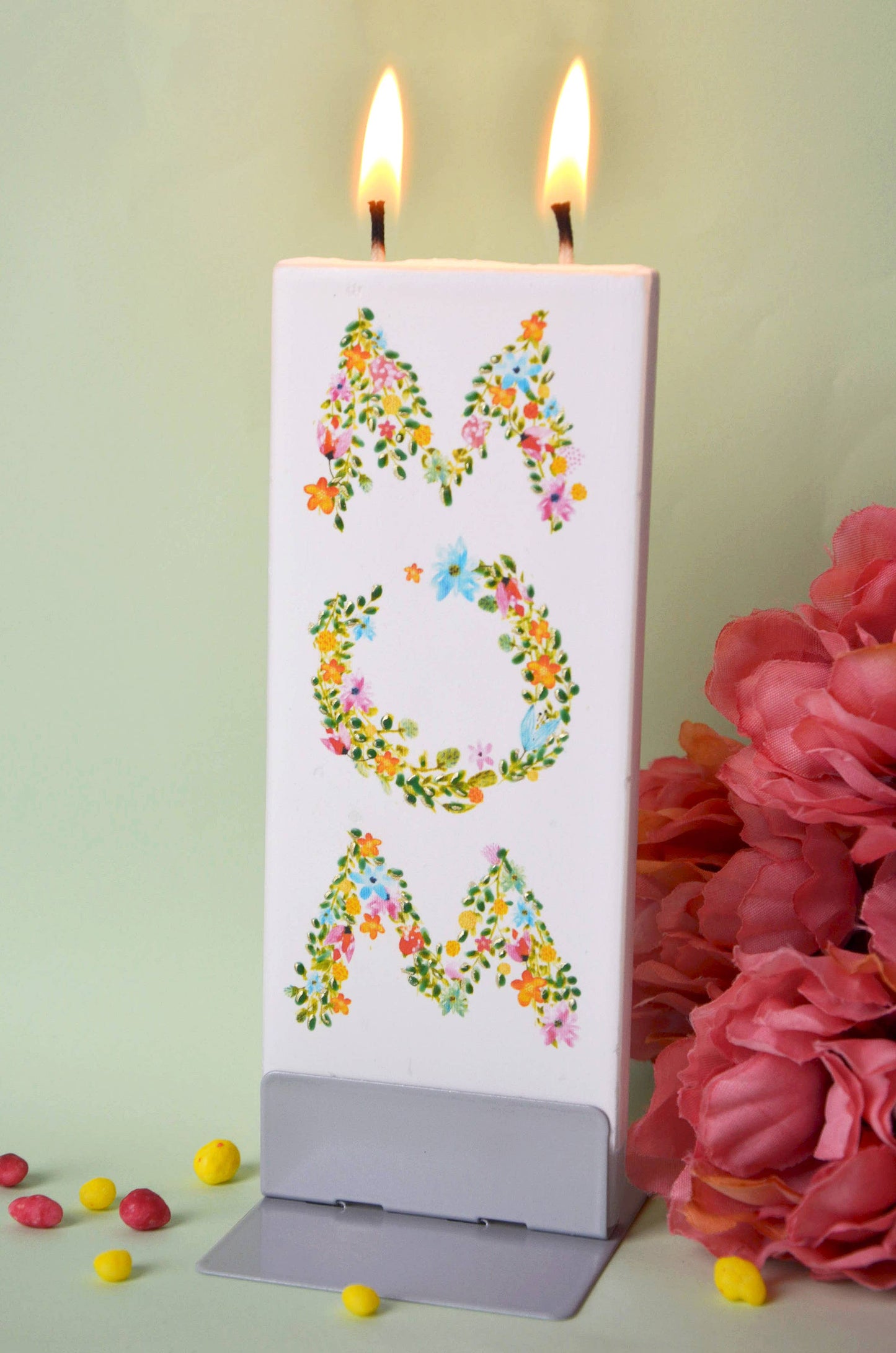 Flatyz Mom Floral Letters Candle