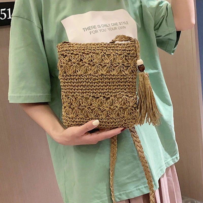 Beach Woven Straw Shoulder Messenger Bag with Tassel
