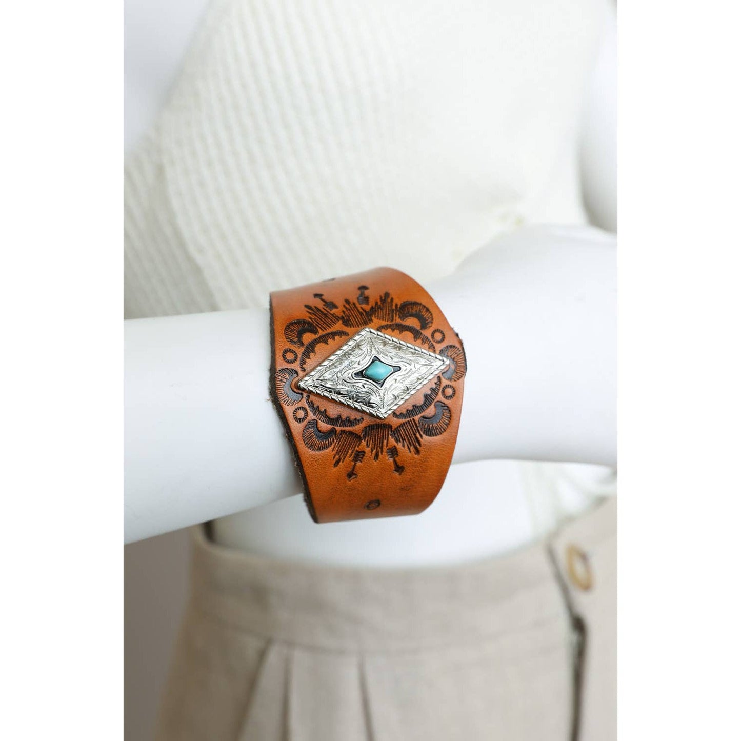 Handcrafted Diamond Piece Leather Cuff Bracelet