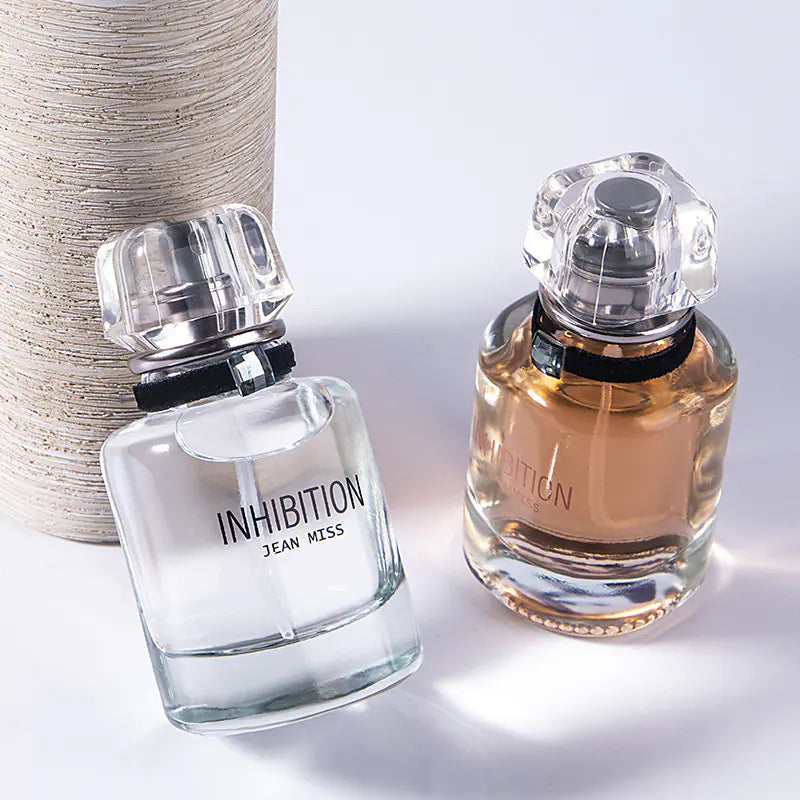 Fresh and Natural Women's Perfume by Xiao Cheng Yi Xiang