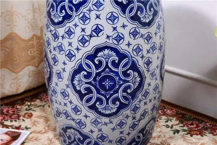 Hand Drawn Blue and White Porcelain Shoe Changing Stool Ceramic Drum Bathroom Neoclassical Imitation Sitting Stool Low Round
