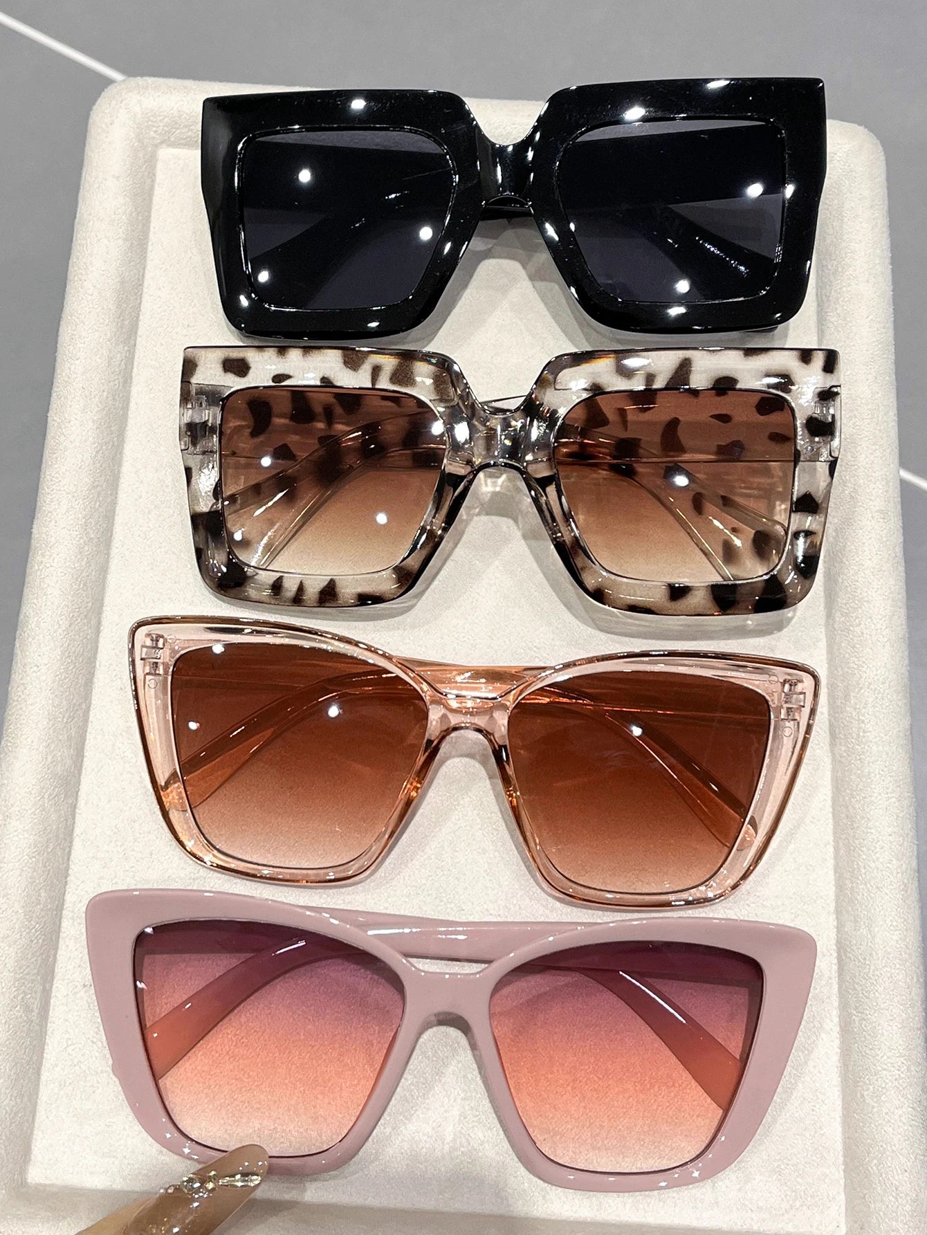 4PCS Cat Eye & Square Plastic Frame Women Sunglasses