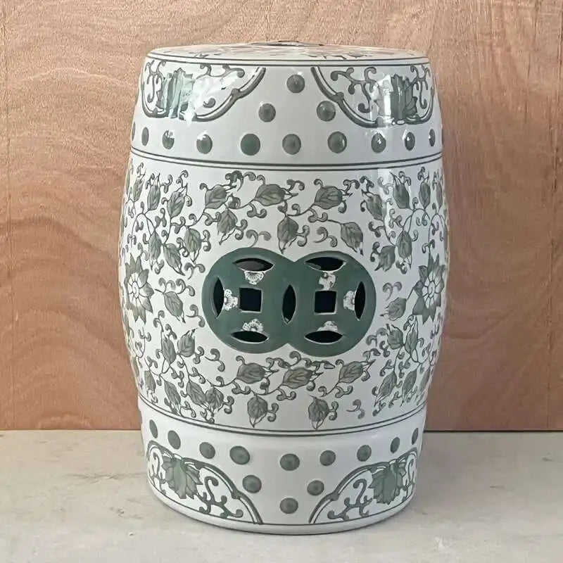 Hand Drawn Blue and White Porcelain Shoe Changing Stool Ceramic Drum Bathroom Neoclassical Imitation Sitting Stool Low Round