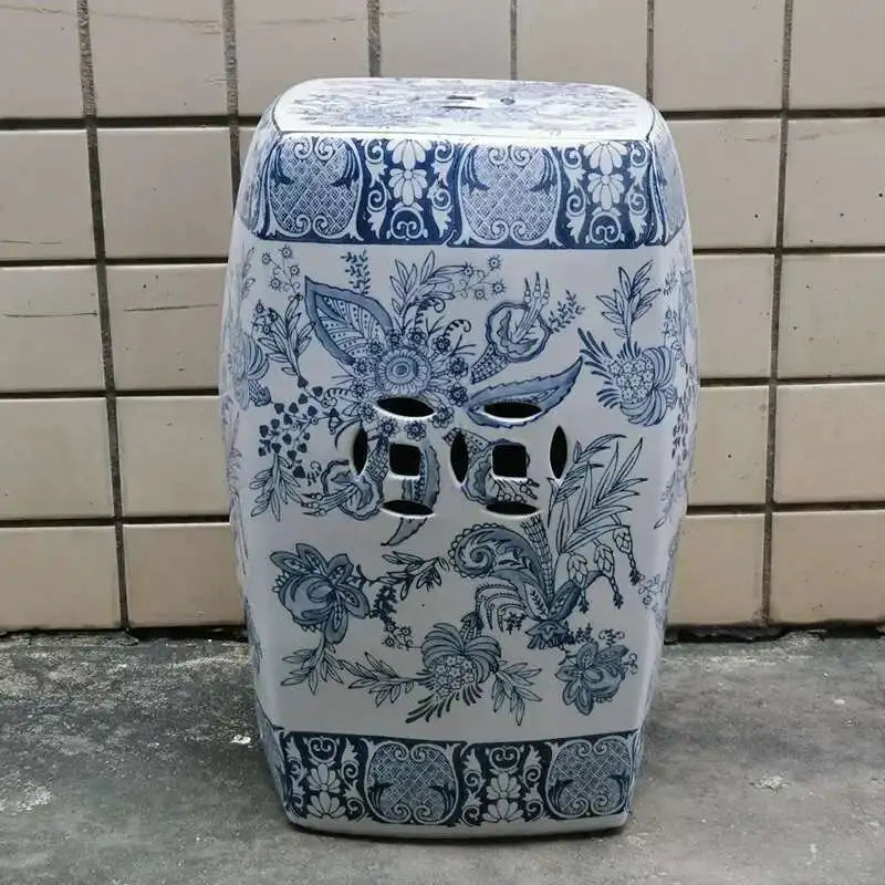 Hand Drawn Blue and White Porcelain Shoe Changing Stool Ceramic Drum Bathroom Neoclassical Imitation Sitting Stool Low Round