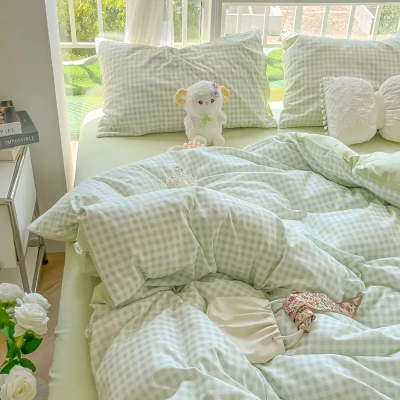 Cute Gingham Bedding Set