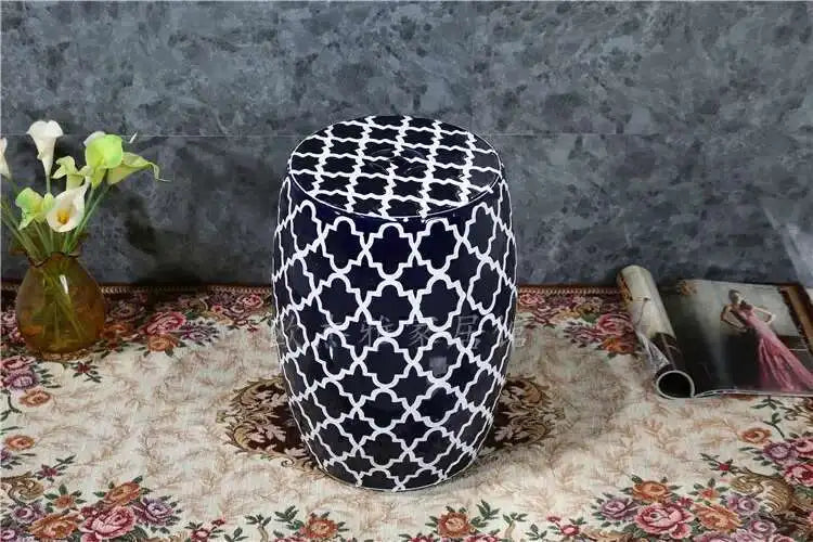 Hand Drawn Blue and White Porcelain Shoe Changing Stool Ceramic Drum Bathroom Neoclassical Imitation Sitting Stool Low Round