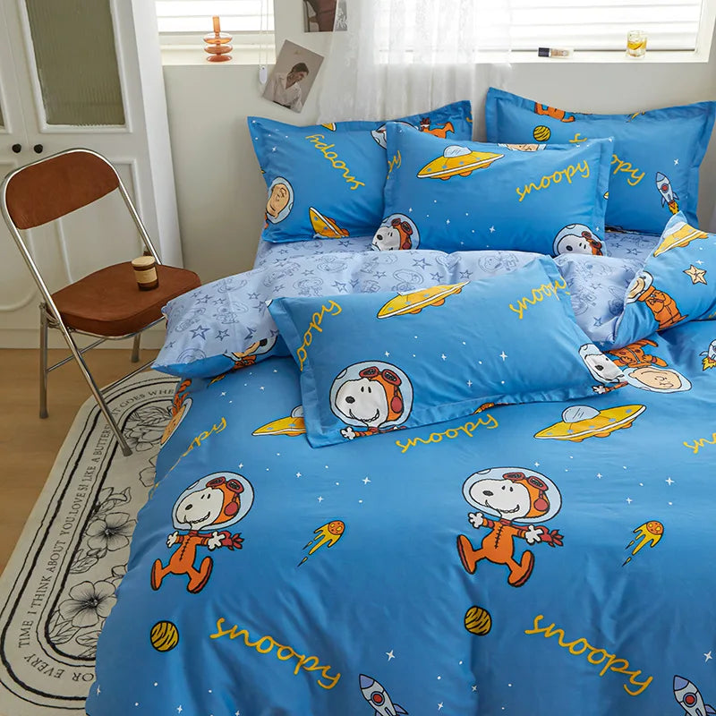 Snoopy Bedding Set – Duvet Cover & Sheet Set