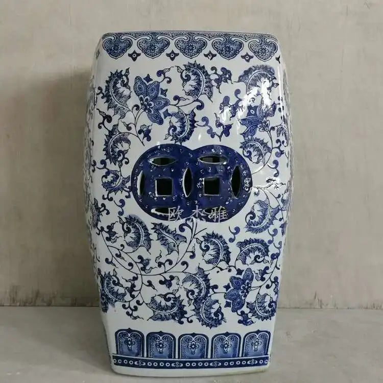 Hand Drawn Blue and White Porcelain Shoe Changing Stool Ceramic Drum Bathroom Neoclassical Imitation Sitting Stool Low Round