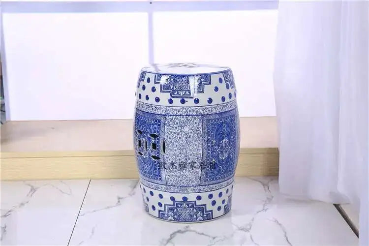 Hand Drawn Blue and White Porcelain Shoe Changing Stool Ceramic Drum Bathroom Neoclassical Imitation Sitting Stool Low Round