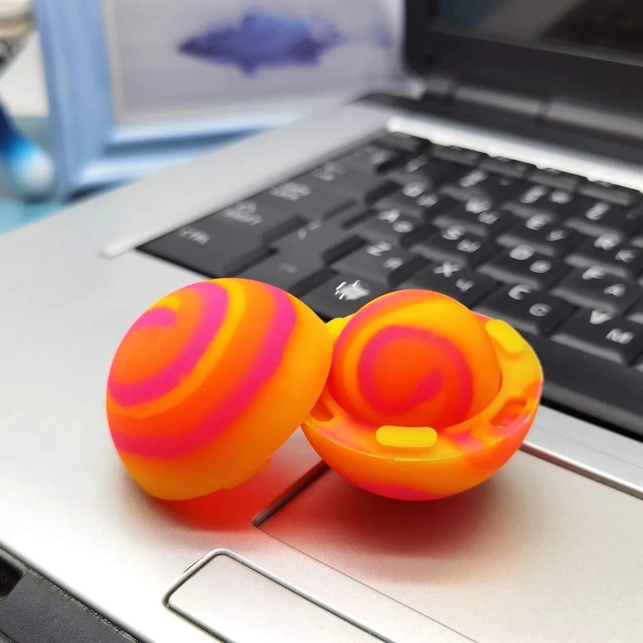 Laptop Silicone Stand Ball Non-Slip Pad Feet Heat Dissipation Height Raised Bracket Notebook Portable Stand