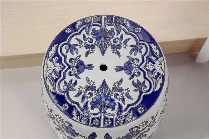 Hand Drawn Blue and White Porcelain Shoe Changing Stool Ceramic Drum Bathroom Neoclassical Imitation Sitting Stool Low Round