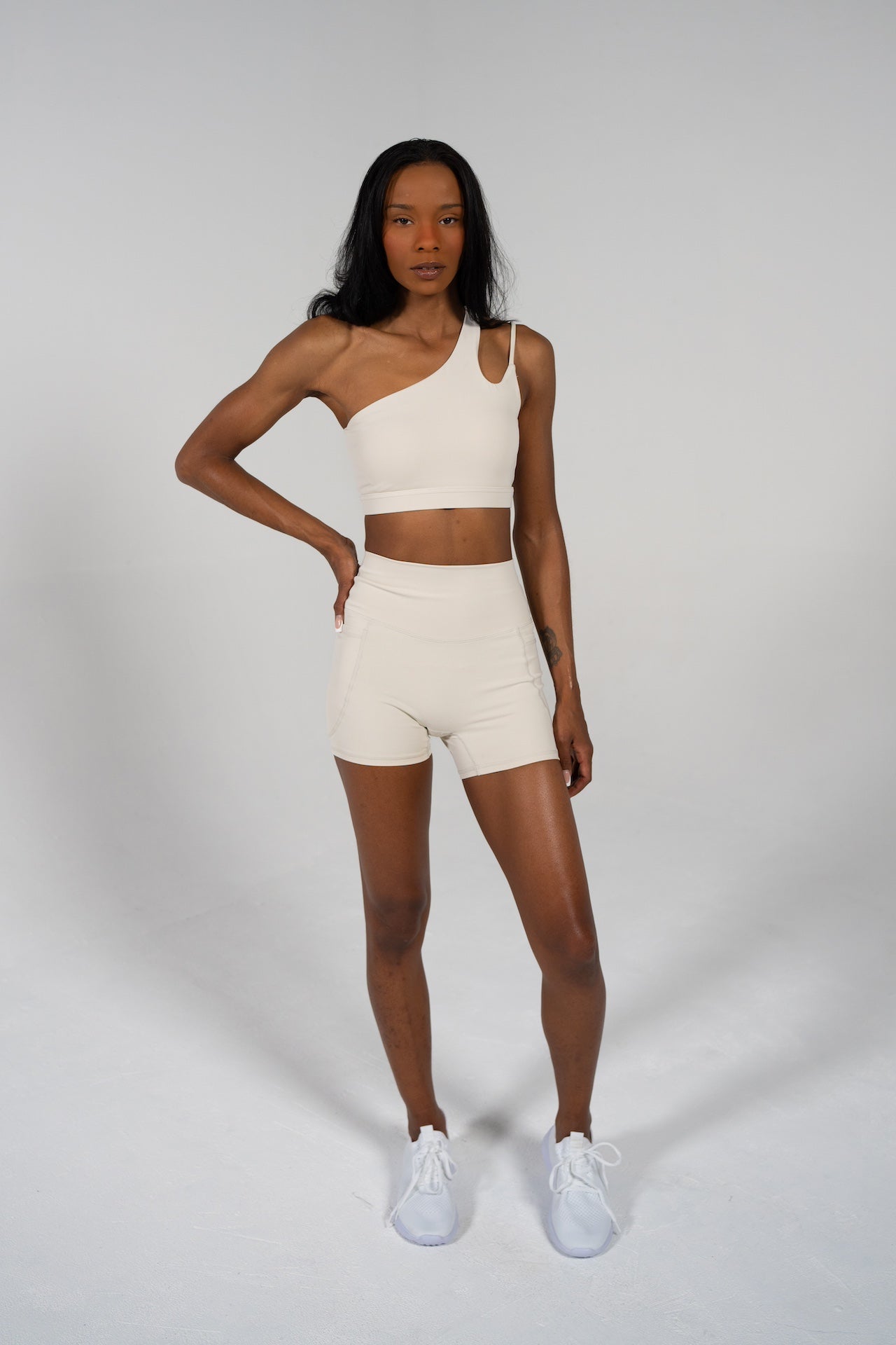 SERENE Transform Asymmetrical Sports Bra