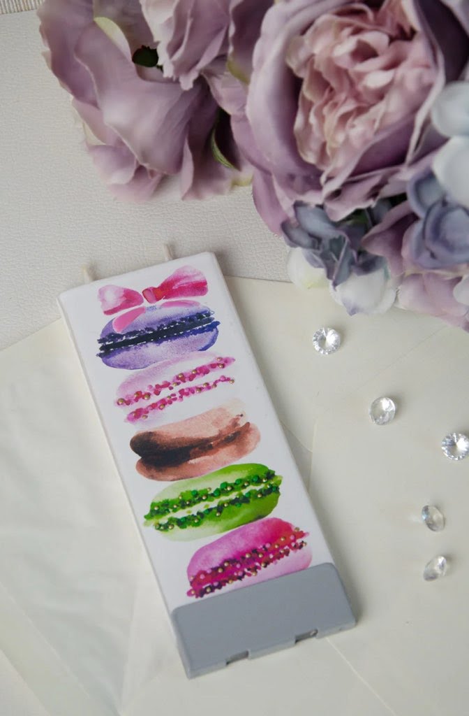 Flatyz Macarons with Bow Candle