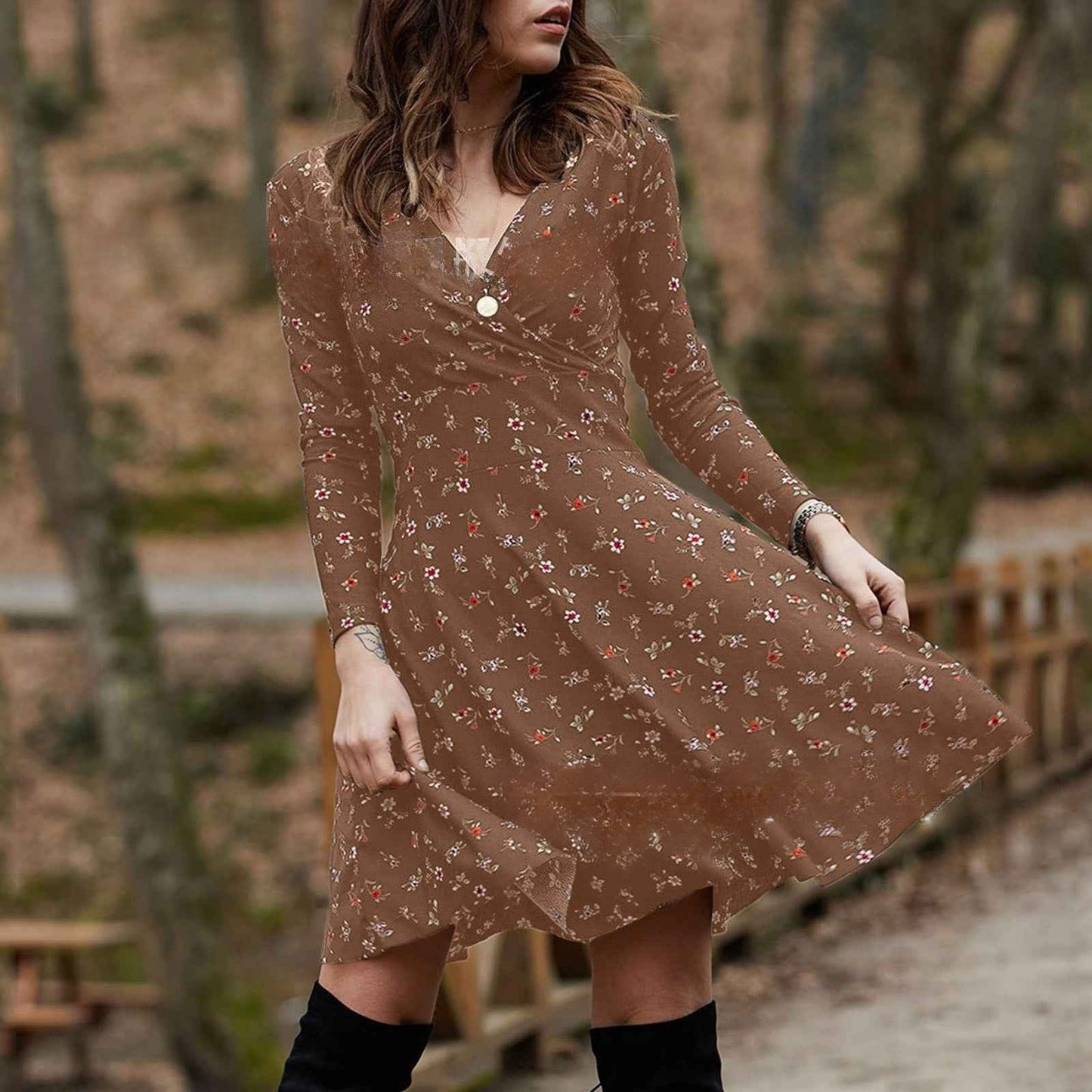 Retro Floral Print V-Neck Long Sleeve Dress