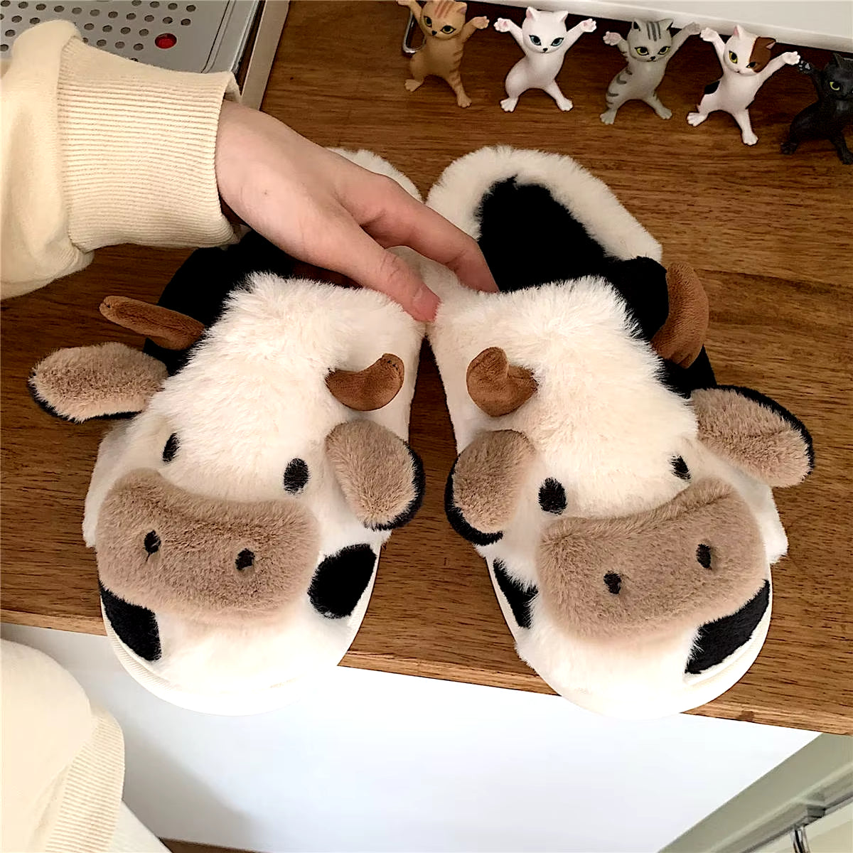 Cartoon Cute Cow House Slippers