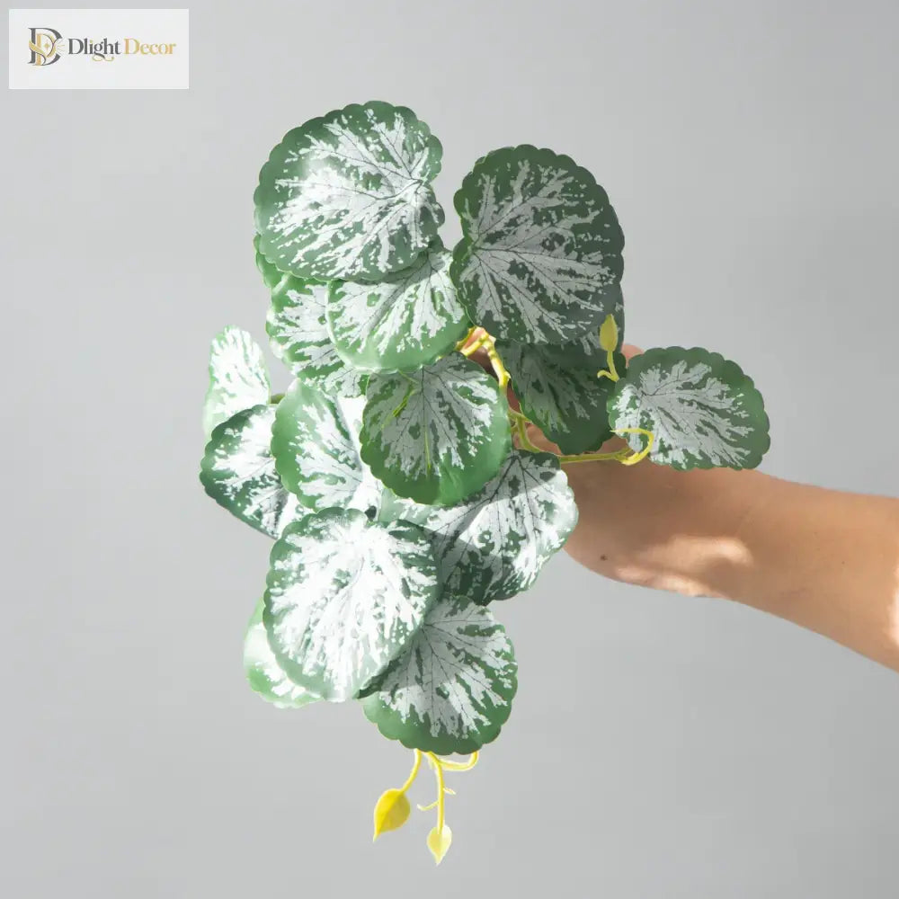 Dlight Decor 25cm Monstera Leaf Vine for Desktop and Holiday Decor