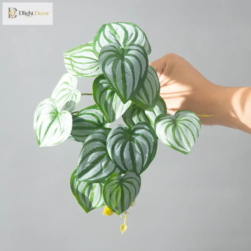 Dlight Decor 25cm Monstera Leaf Vine for Desktop and Holiday Decor