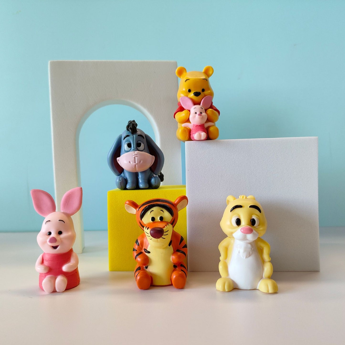 Winnie the Pooh Figurines (10 Piece Set)