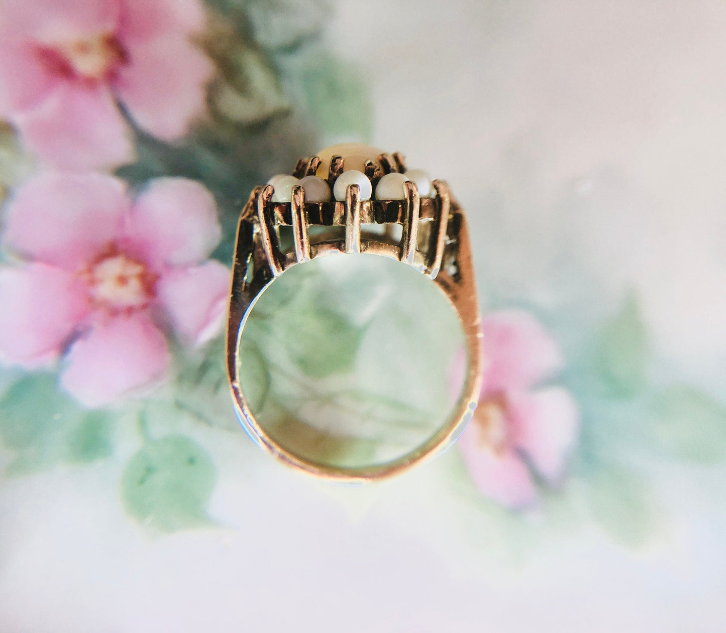Vintage 10K Gold Cluster Ring – 13 Natural Opal Stones