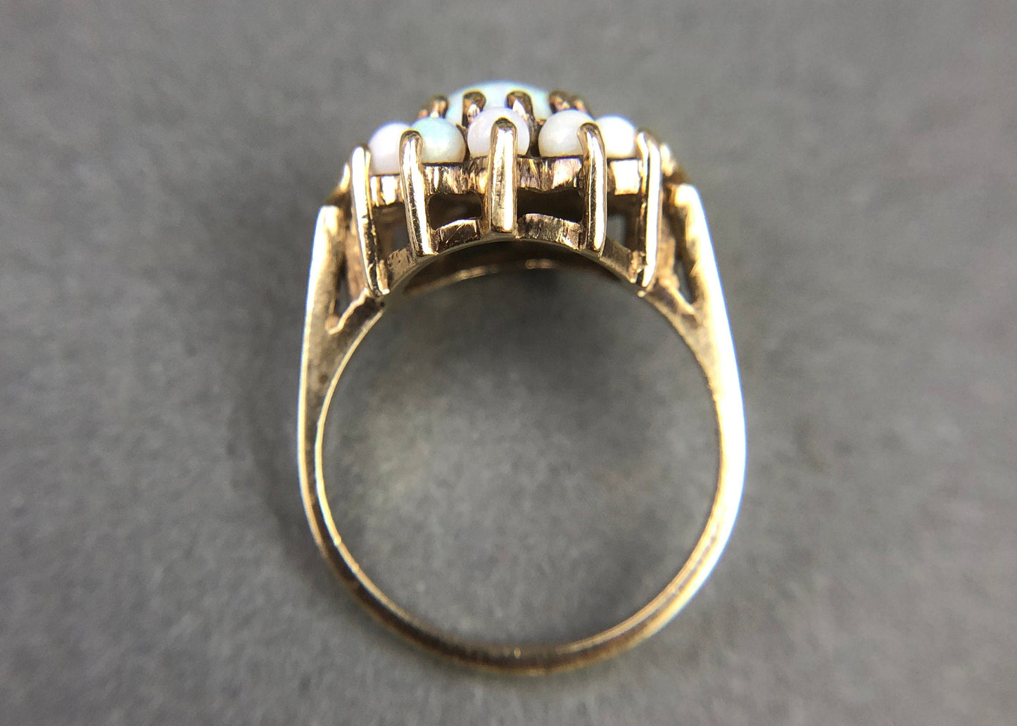 Vintage 10K Gold Cluster Ring – 13 Natural Opal Stones