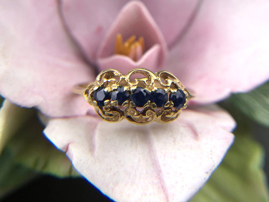 Vintage 14k Gold Sapphire Filigree Ring
