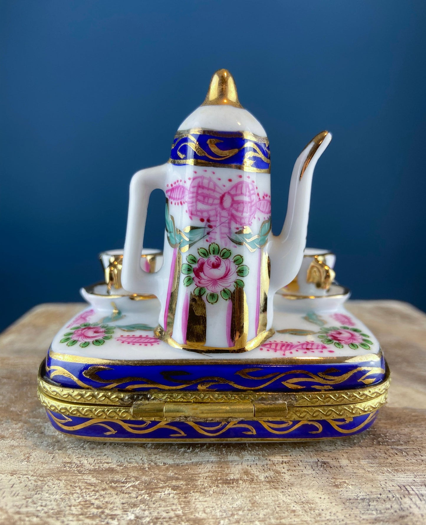 "Teatime" Porcelain Limoges Box – Miniature Tea Setting with Floral Motif
