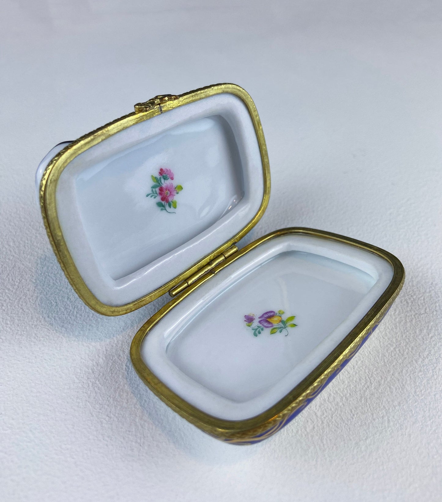 "Teatime" Porcelain Limoges Box – Miniature Tea Setting with Floral Motif