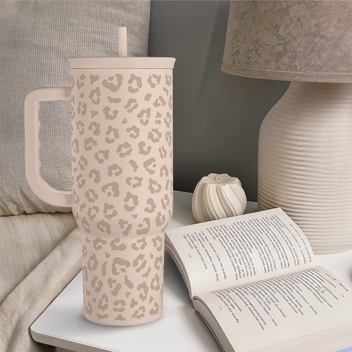 Leopard Tumbler with Handle, Insulated Cup Stainless Steel Travel Mug Cup, Gifts for Women Girl on Birthday Christmas, Tan Leopard, 40oz