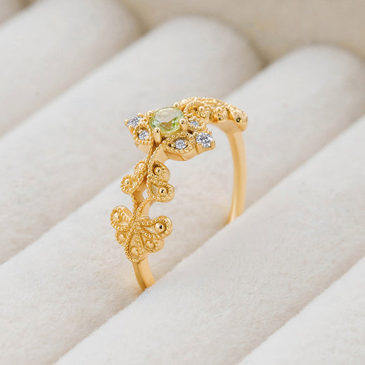 Retro Lace Olivine Fashion Ring